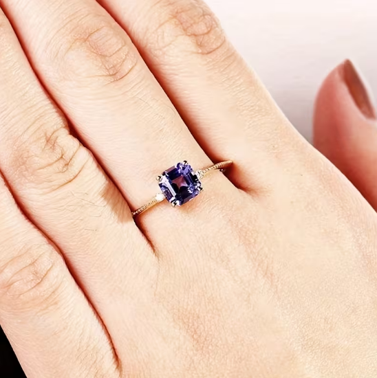 Gold Amethyst Solitaire Ring
