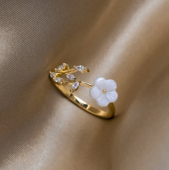 Gold Floral and Leaf Open Ring