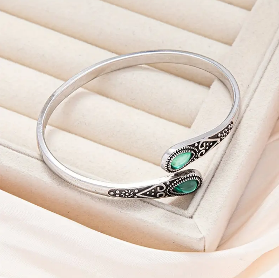 Silver Emerald Vintage Bangle