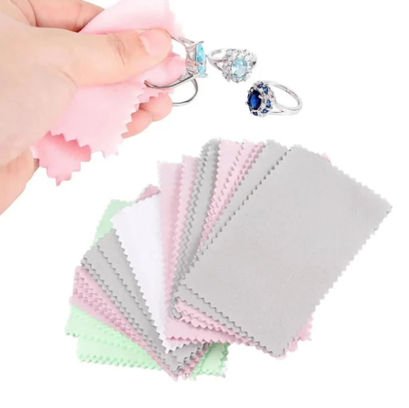 Claire's premium jewelry cleaning wipes