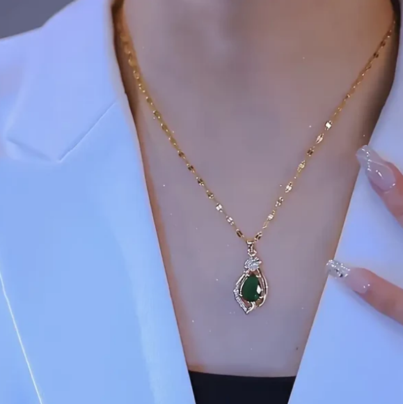 Gold Emerald Teardrop Pendant Necklace