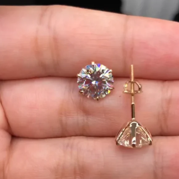 Aria Stud Earrings