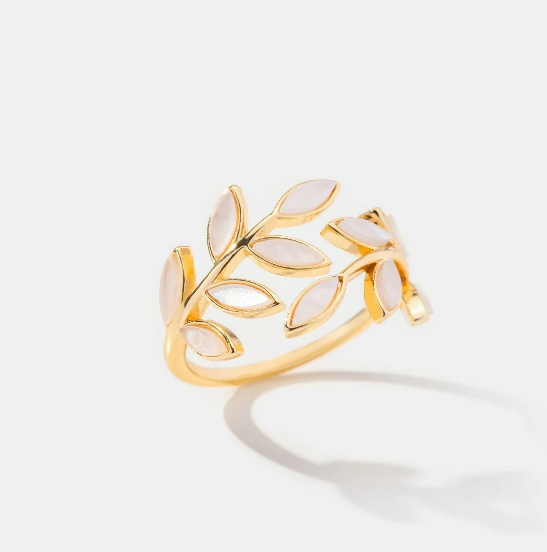 Gold Leaf Motif Ring