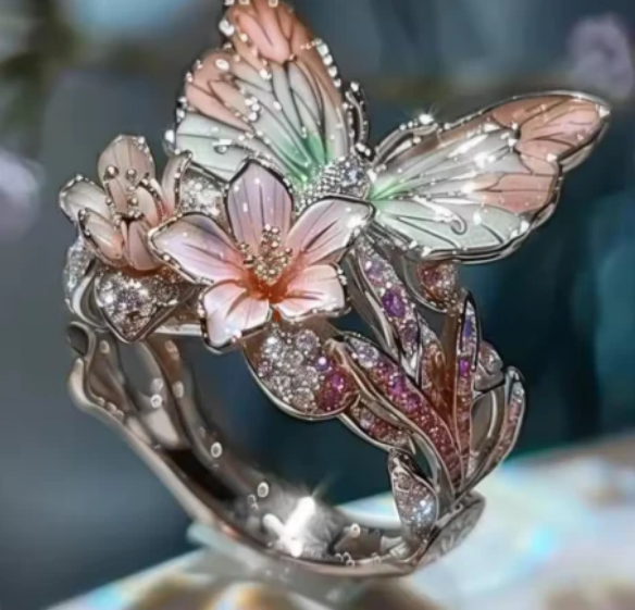 Vintage Golden Prifddinas Floral Ring