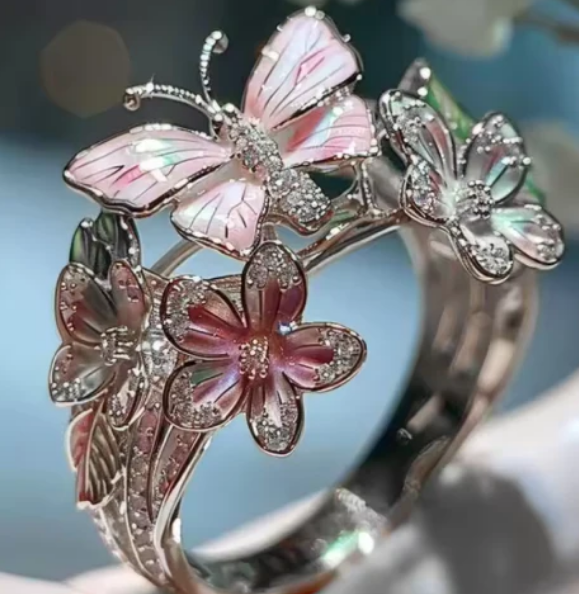 Vintage Golden Prifddinas Floral Ring