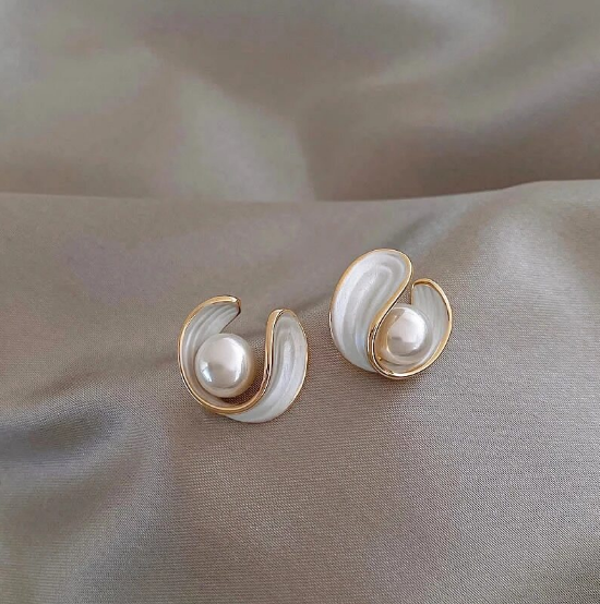 Gold Swirl Pearl Stud Earrings