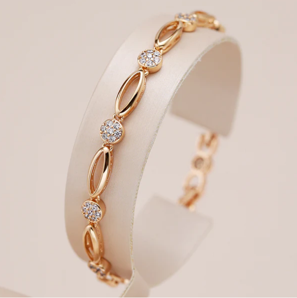 Elegant golden zirconia bracelet