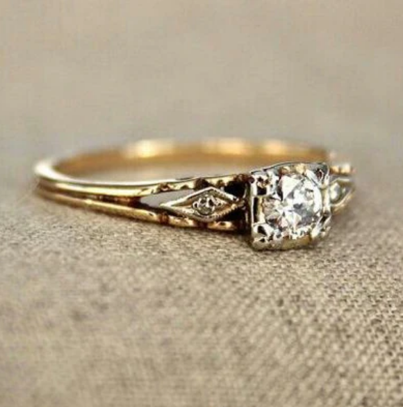Vintage Zirconia Fine Gold Ring
