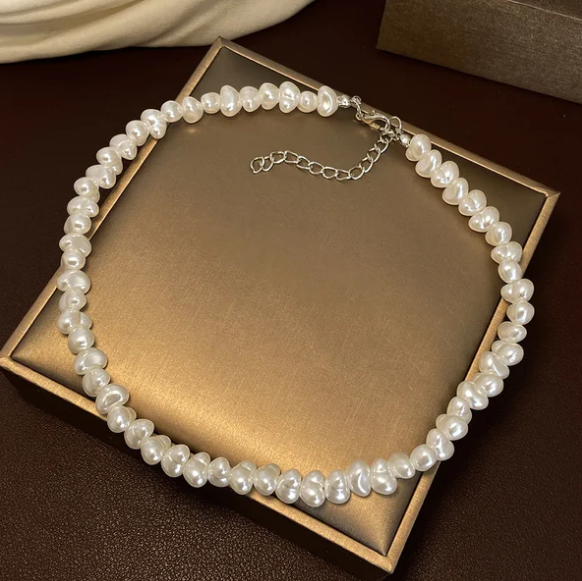 Elegant Pearl Necklace