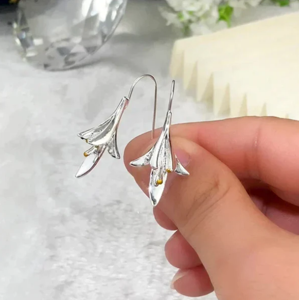 Silver Flower Earrings