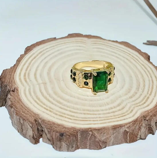 Gold Emerald Geometric Ring